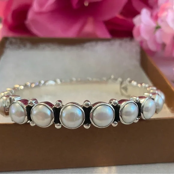 Silpada Pearl SUNKEN TREASURE Bangle Hinged Clasp Bracelet B2909 - Picture 11 of 17